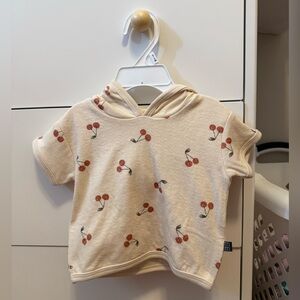 Modern Moments hooded short sleeve top